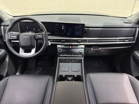 Used 2024 Hyundai Santa Fe SEL FWD image 12