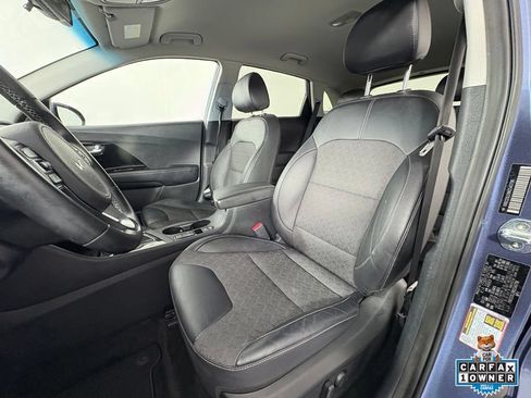 Used 2022 Kia Niro EX FWD image 17