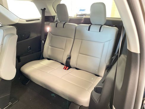 New 2026 Ford Explorer Active w/ Active Comfort Package AWD/4WD image 12