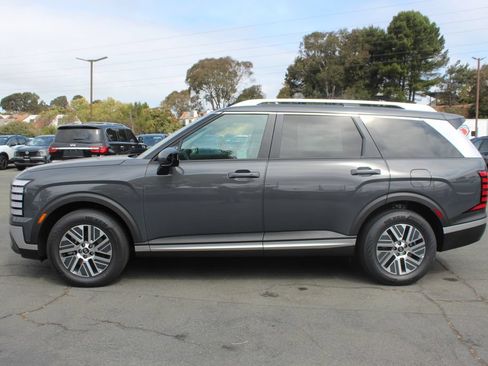 New 2026 Hyundai Palisade FWD Hybrid image 2