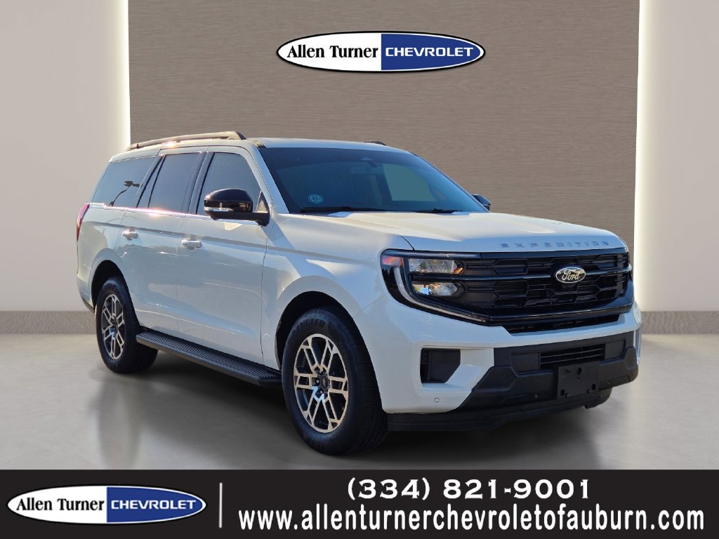 Used 2026 Ford Expedition Active RWD image 1