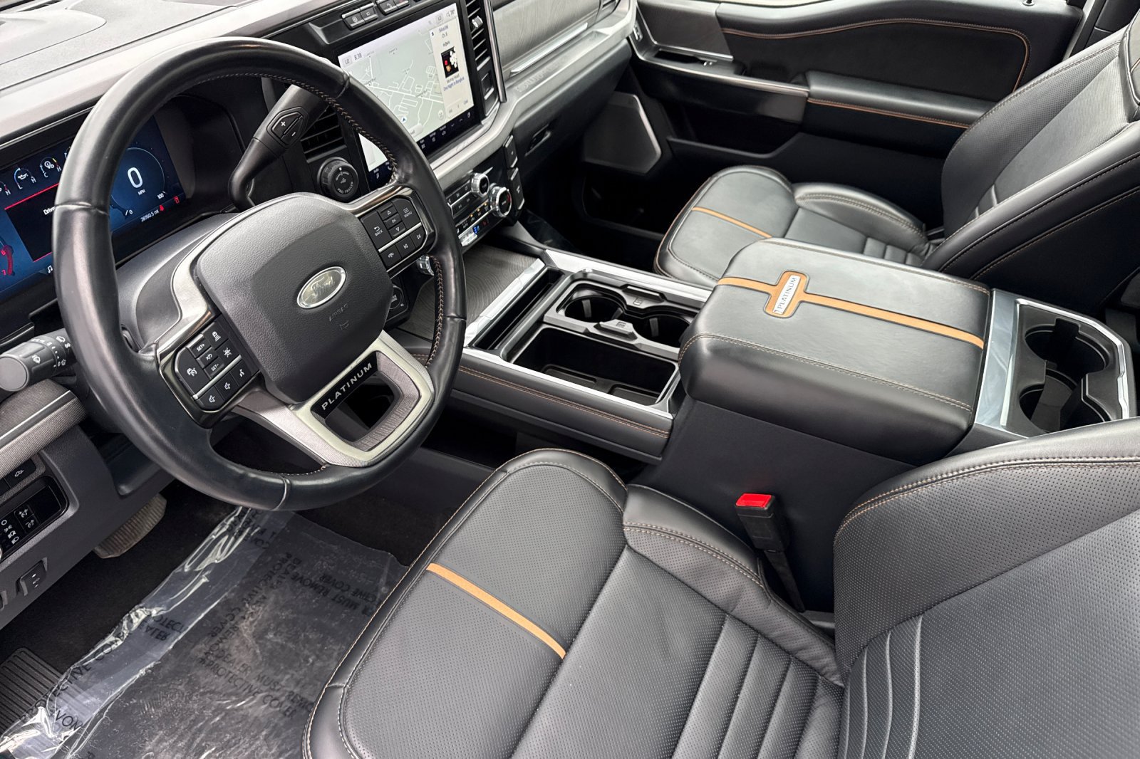 Used 2023 Ford F350 Platinum AWD/4WD image 4