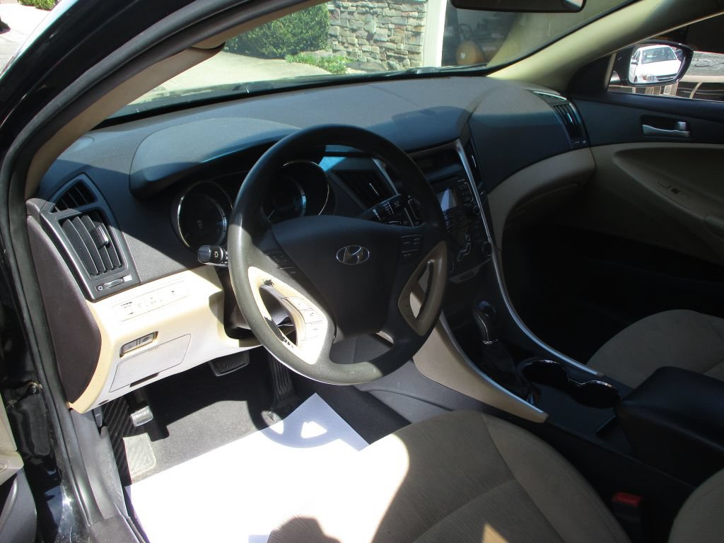 Used 2011 Hyundai Sonata GLS FWD image 10
