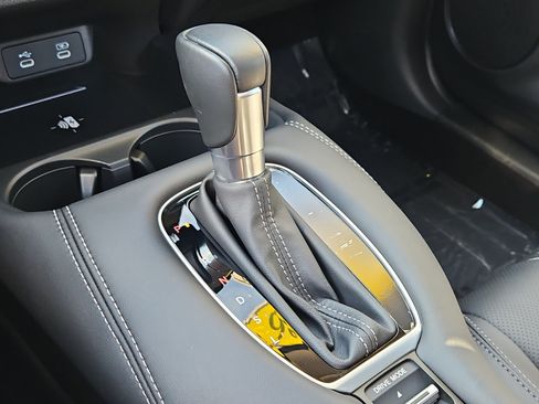 Certified 2026 Honda HR-V EX-L image 20