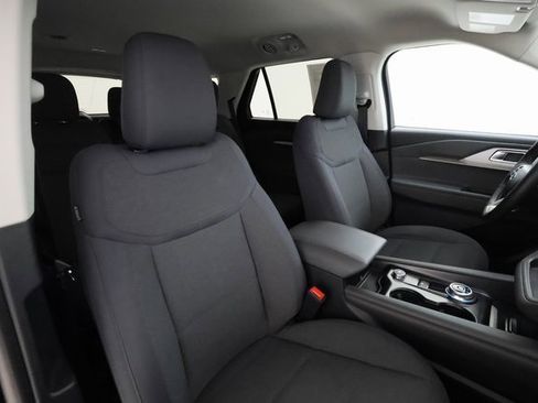 Used 2025 Ford Explorer Active image 23