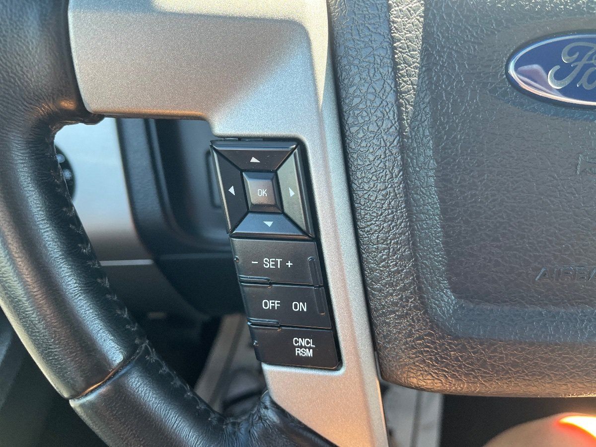Used 2016 Ford Expedition Limited RWD image 18