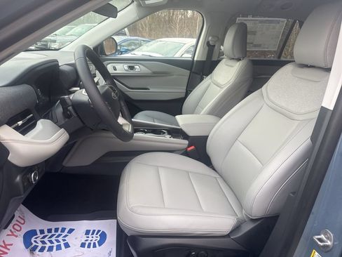 New 2026 Ford Explorer Active w/ Active Comfort Package AWD/4WD image 11