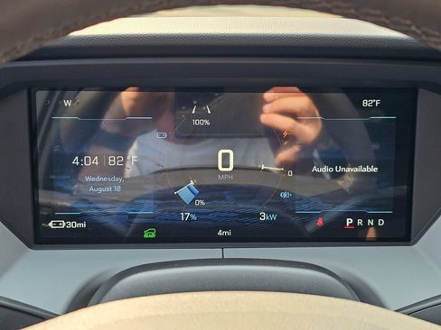 New 2027 Chevrolet Bolt LT w/ Comfort Package FWD image 27