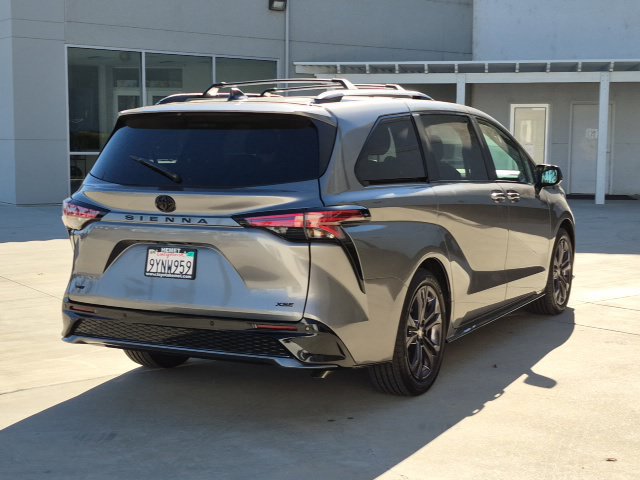 Used 2026 Toyota Sienna XSE FWD image 5