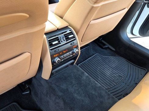 Used 2011 BMW 750Li xDrive AWD/4WD image 39
