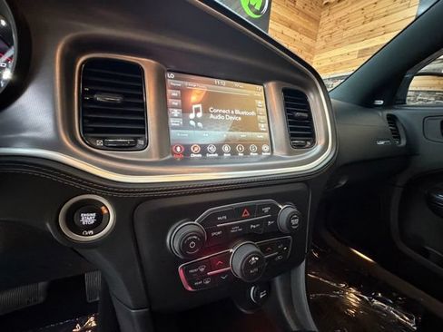 Used 2022 Dodge Charger R/T w/ Plus Group RWD image 21