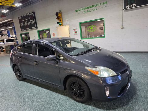 Used 2012 Toyota Prius Four FWD image 4