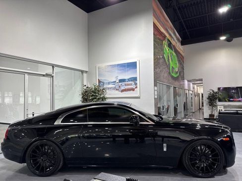 Used 2014 Rolls-Royce Wraith image 28