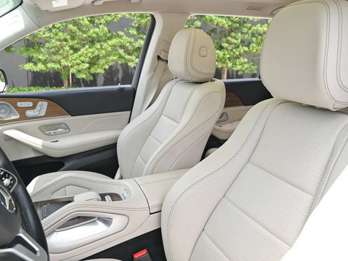 Used 2021 Mercedes-Benz GLS 450 4MATIC image 11