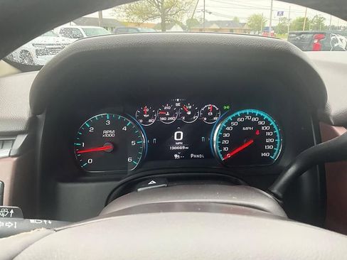 Used 2017 Chevrolet Tahoe Premier AWD/4WD image 18