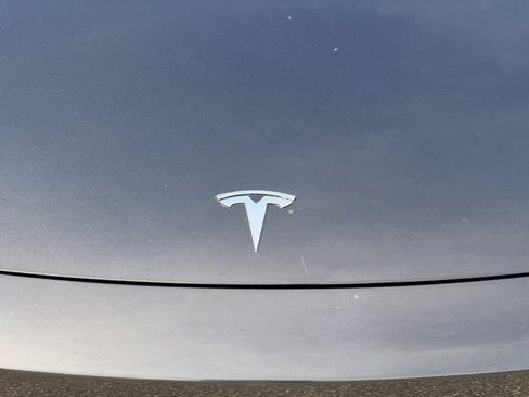 Used 2025 Tesla Model 3 Long Range RWD image 33