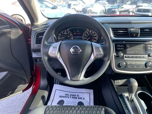 Used 2017 Nissan Altima 2.5 S w/ Power Driver Seat Package image 4
