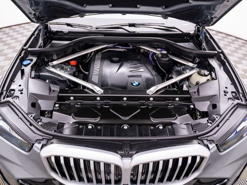 Used 2026 BMW X5 xDrive40i AWD/4WD image 32