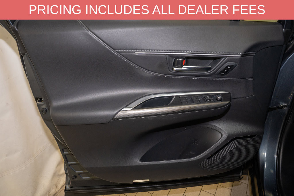 Used 2022 Toyota Venza Limited w/ Advanced Technology Package AWD/4WD image 12