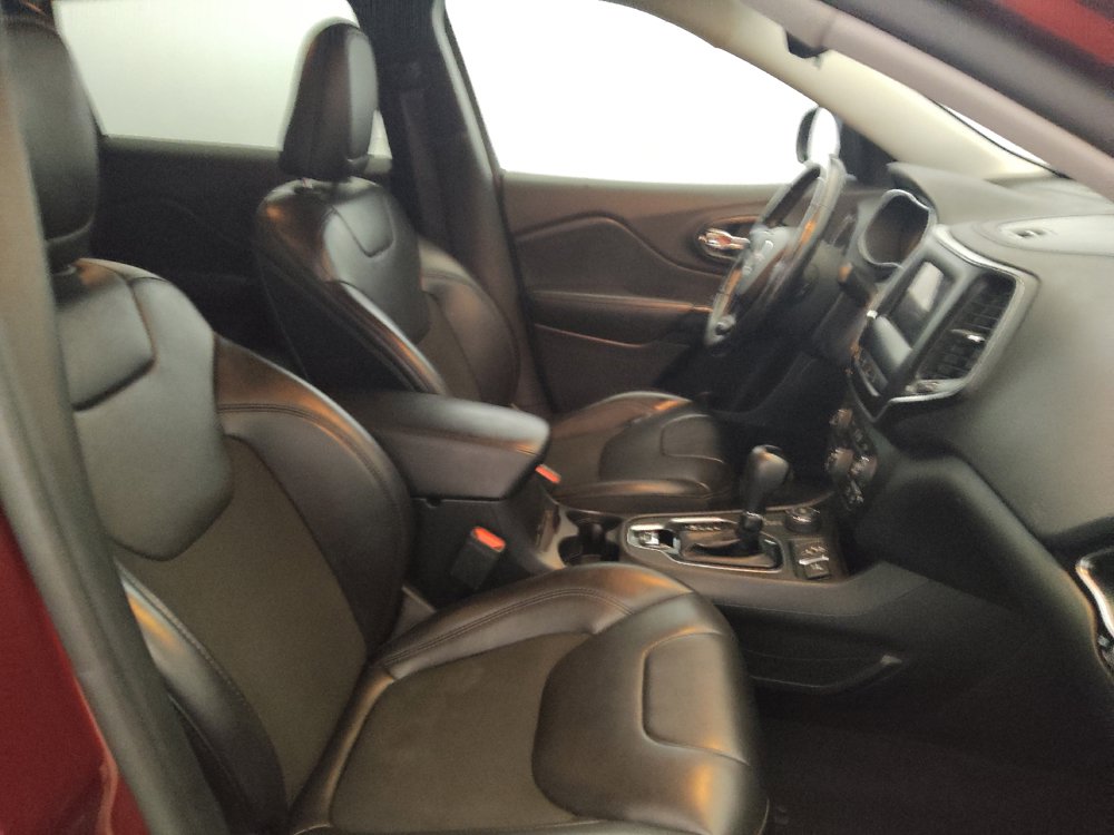 Used 2021 Jeep Cherokee Latitude Plus AWD/4WD image 21