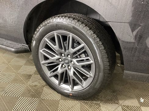 New 2026 Ford Expedition Platinum w/ Stealth Appearance Package AWD/4WD image 7