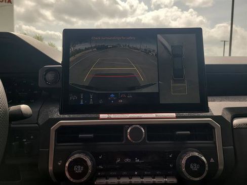 New 2026 Toyota Tacoma Limited AWD/4WD image 21