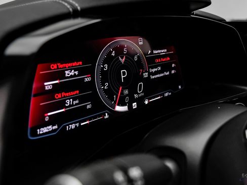 Used 2022 Chevrolet Corvette Stingray Preferred Cpe w/ Z51 Performance Package RWD image 43
