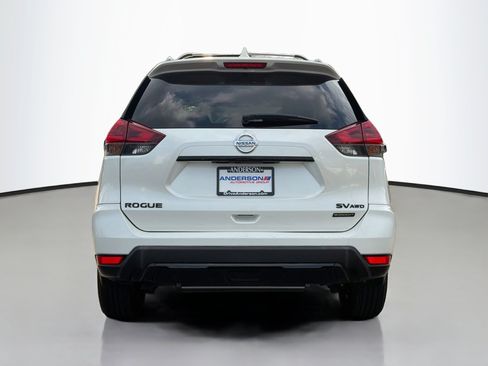 Used 2018 Nissan Rogue SV AWD/4WD image 6