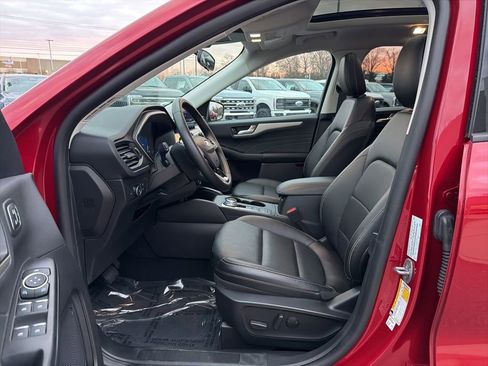 Certified 2022 Ford Escape SEL w/ Technology Package image 11