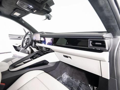 New 2025 Porsche Macan Turbo Electric image 30