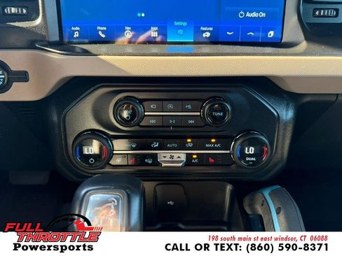 Used 2023 Ford Bronco Wildtrak AWD/4WD image 25