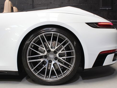 Used 2022 Porsche 911 Carrera S image 7