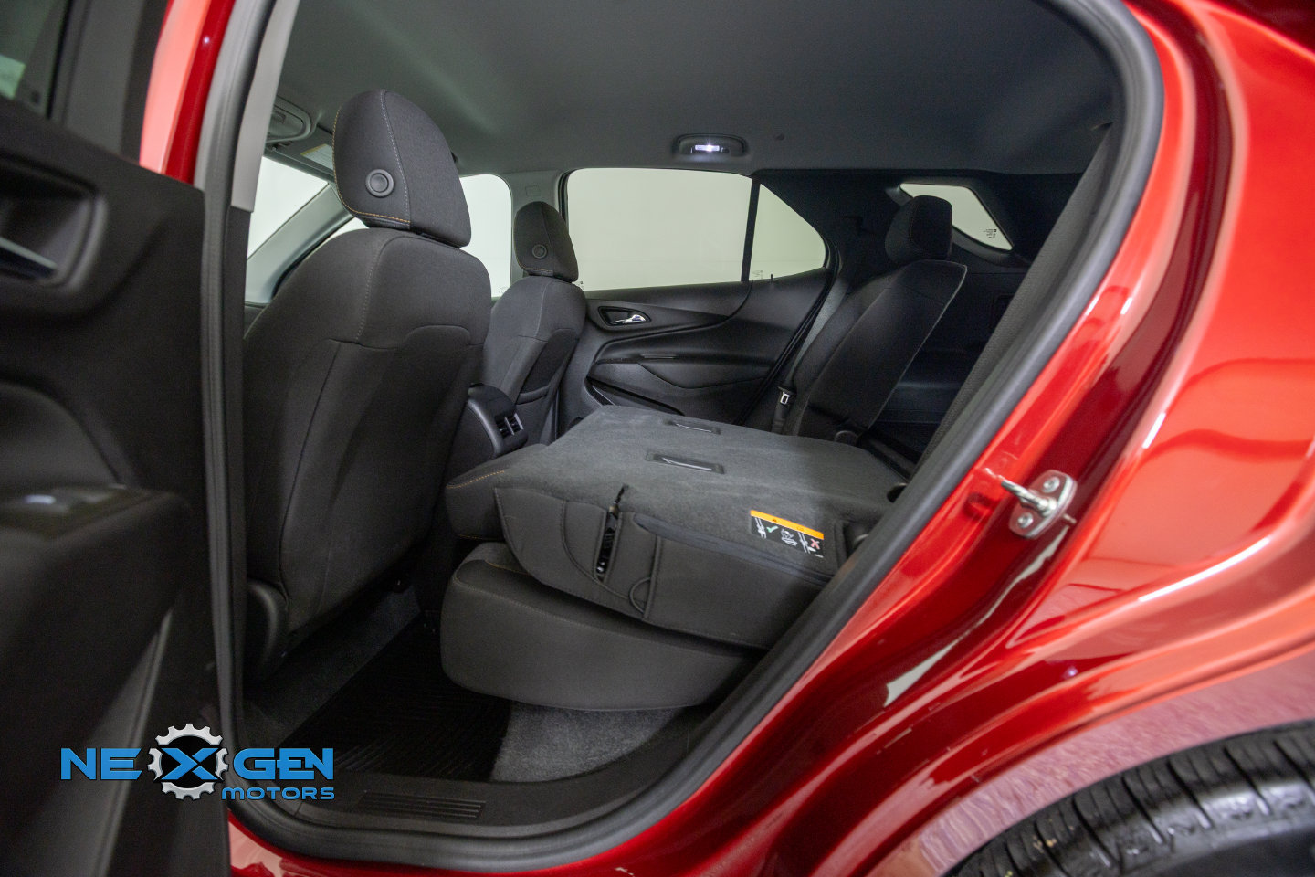 Used 2024 Chevrolet Equinox LT FWD image 27