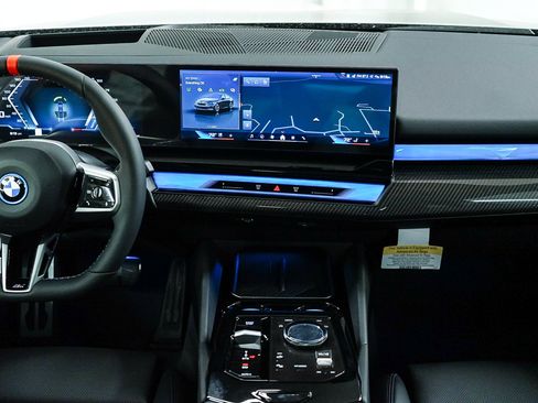 New 2026 BMW i5 M60 AWD/4WD image 13