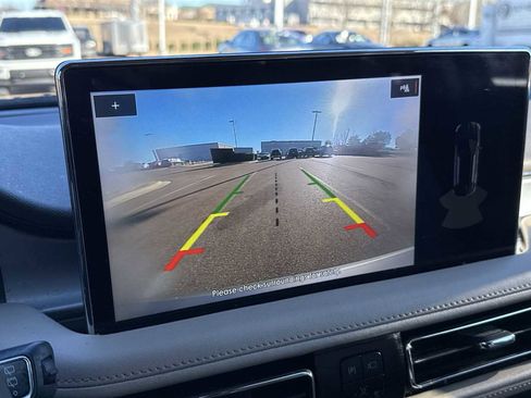 Used 2023 Lincoln Nautilus AWD w/ Premium Package image 22