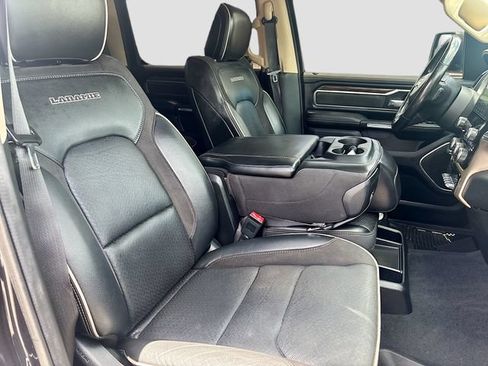 Used 2019 RAM 1500 Laramie AWD/4WD image 28