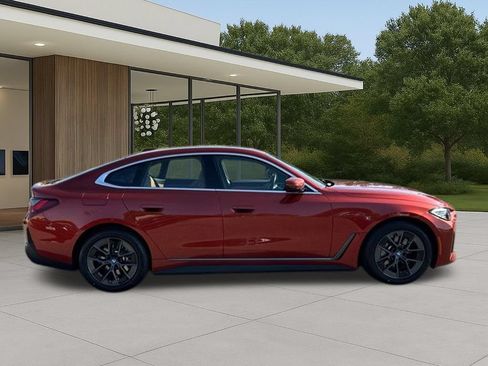 Used 2023 BMW i4 eDrive35 w/ Premium Package RWD image 7