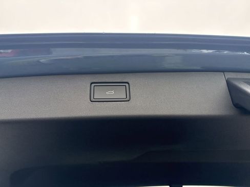New 2026 Volkswagen Tiguan SE AWD/4WD image 45