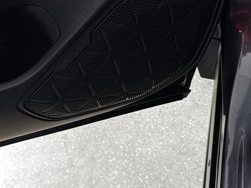 Used 2021 Toyota RAV4 LE FWD image 17