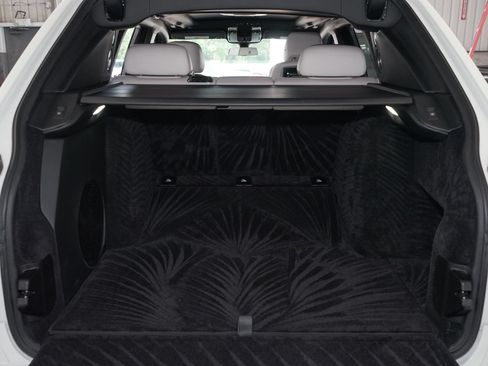 Used 2019 Rolls-Royce Cullinan AWD/4WD image 39