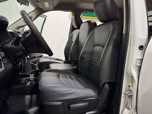Used 2015 RAM 4500 Tradesman w/ Chrome Appearance Group AWD/4WD image 12