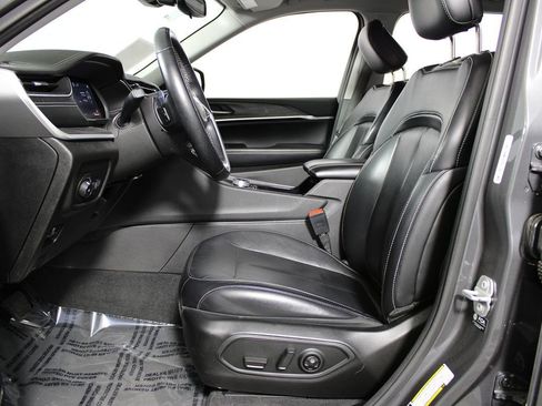 Used 2021 Jeep Grand Cherokee L Limited image 28