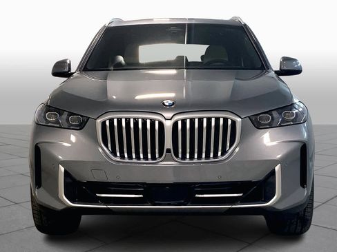 New 2026 BMW X5 xDrive40i w/ Climate Comfort Package image 3