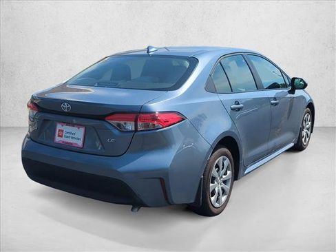 Used 2025 Toyota Corolla LE FWD image 5