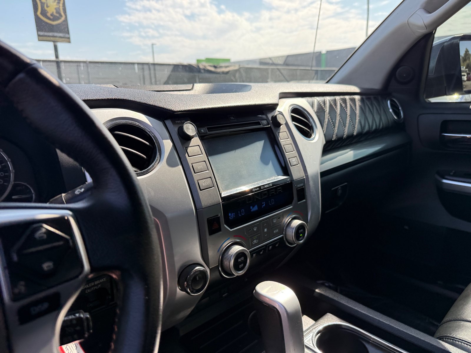 Used 2017 Toyota Tundra Platinum AWD/4WD image 17