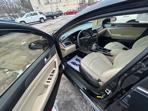 Used 2015 Hyundai Sonata SE w/ Option Group 09 image 12