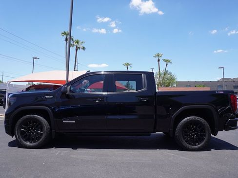 Certified 2024 GMC Sierra 1500 Elevation w/ X31 Off-Road Package AWD/4WD image 2