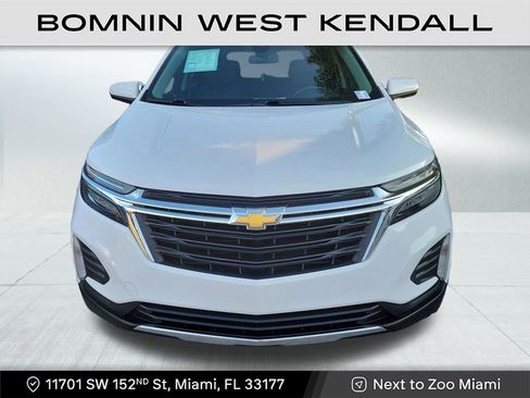 Used 2023 Chevrolet Equinox LT image 2