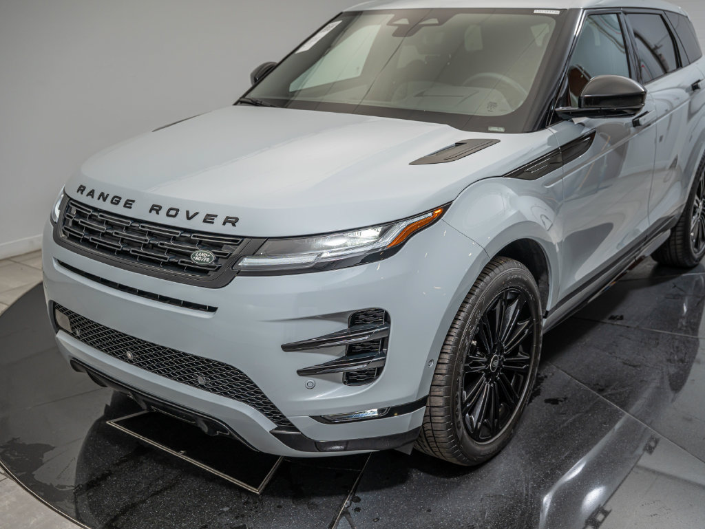 Certified 2026 Land Rover Range Rover Evoque Dynamic SE AWD/4WD image 13