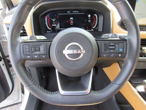 Certified 2023 Nissan Rogue Platinum w/ Platinum Premium Package FWD image 32
